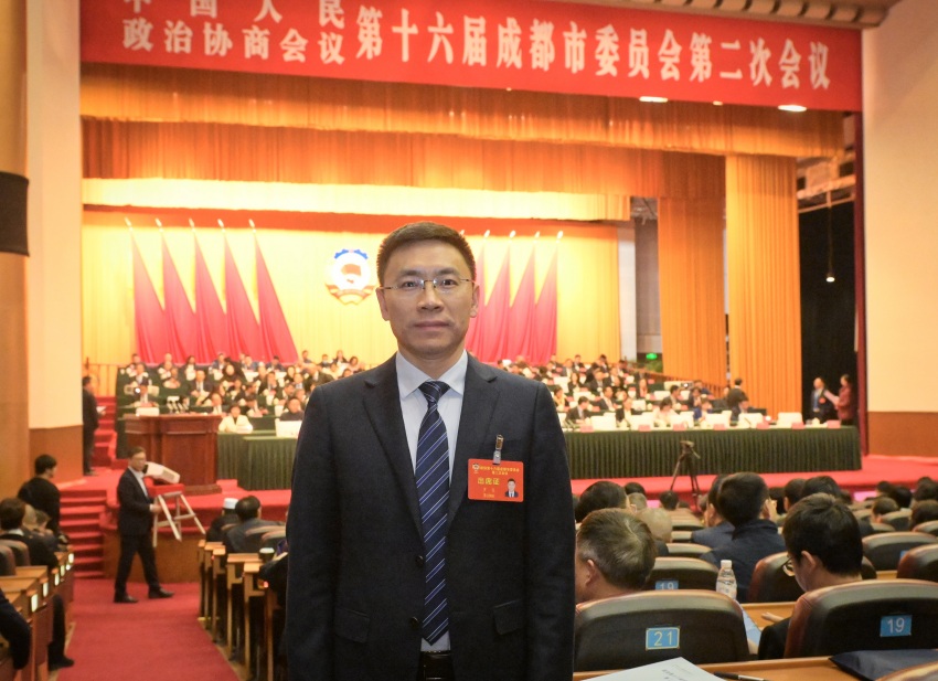 成都市政協委員、國家電網成都供電公司黨委書記羅亮。受訪者供圖