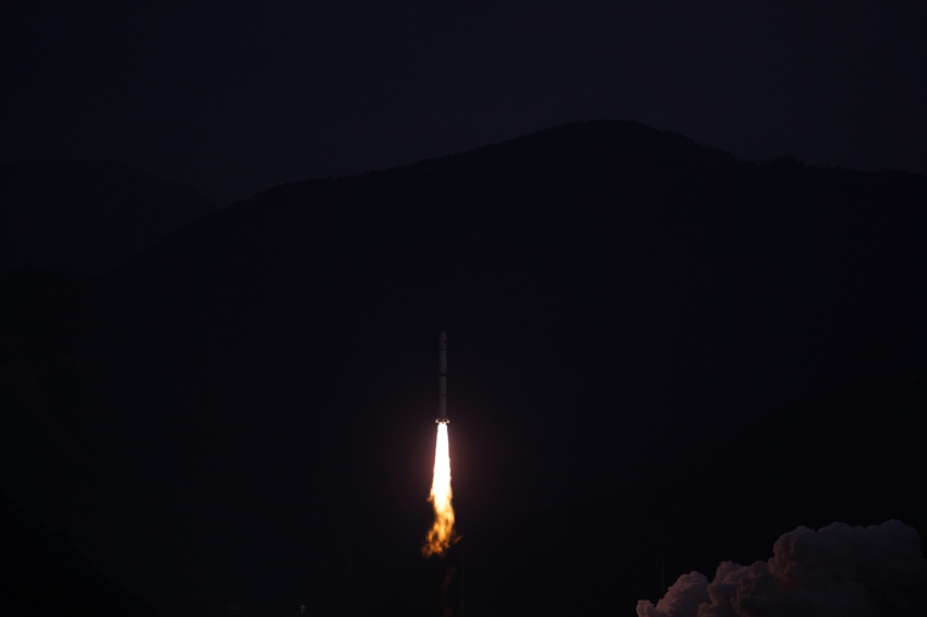 火箭發射升空。西昌衛星發射中心供圖