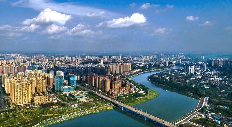 內江新貌。王斌攝