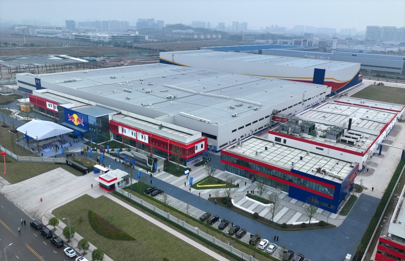 天絲紅牛（四川）生產基地。王斌攝