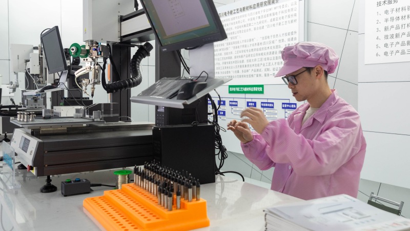 強化創新辦學，大力推進“三個創建”。成都技師學院供圖