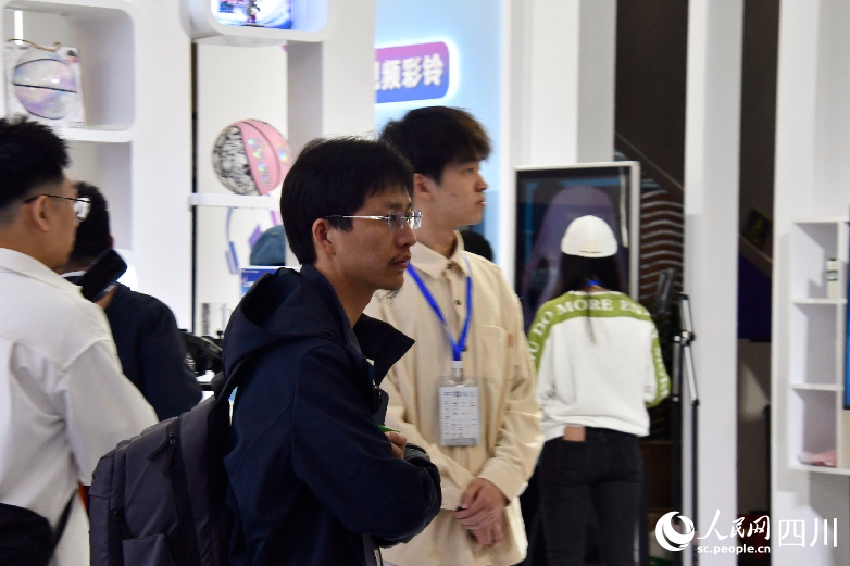 第十一屆中國網絡視聽大會現場。人民網記者 朱虹攝