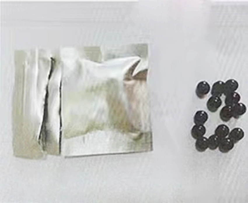 騙子賣的“神藥”。成都成華公安供圖