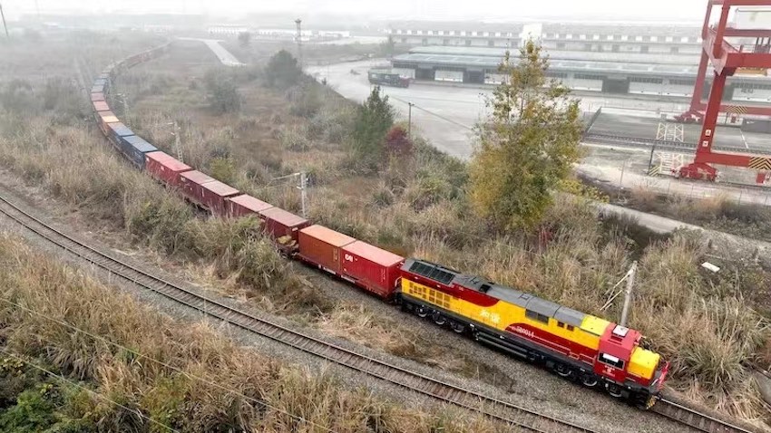“長江班列”今年3月，“長江班列”單月開行量和貨物發送量創歷史新高。蜀道集團供圖