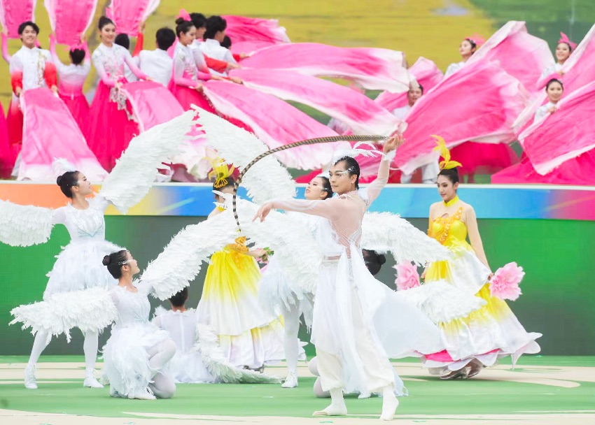 2024成都世界園藝博覽會開幕儀式于4月26日上午10點在成都世界園藝博覽園天府之眼廣場盛大舉行。主辦方供圖