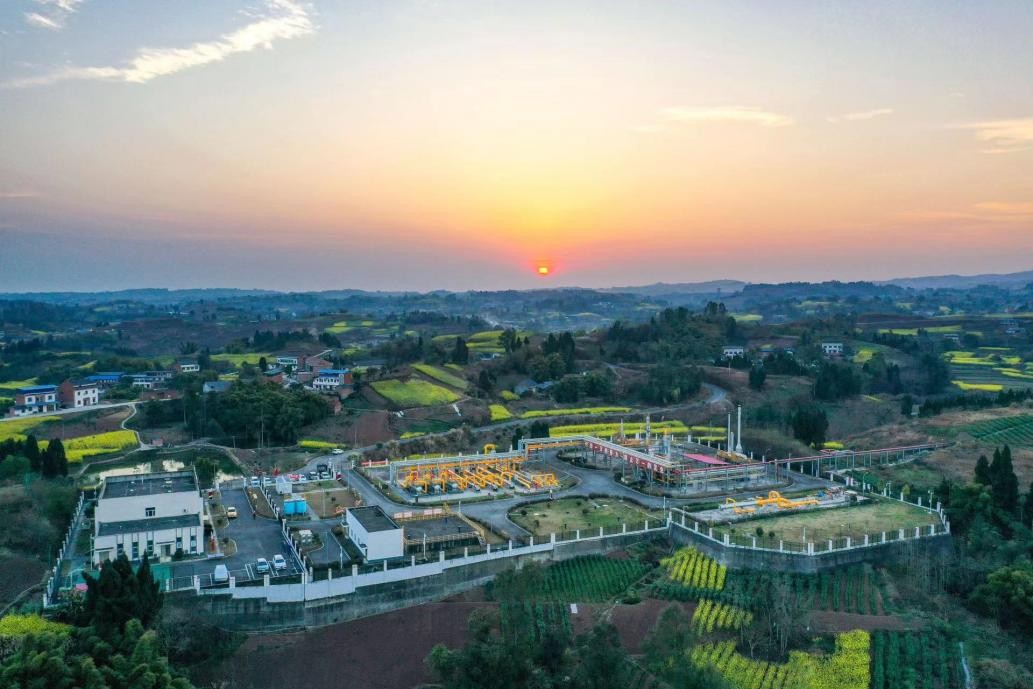 西南油氣田生產現場航拍。王子丹攝