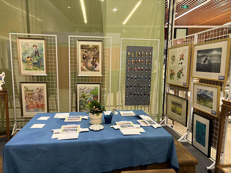 水彩工作坊作品展。成都市草堂小學供圖