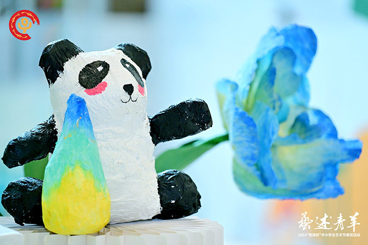 作品中融入四川元素。成都市東城根街小學供圖