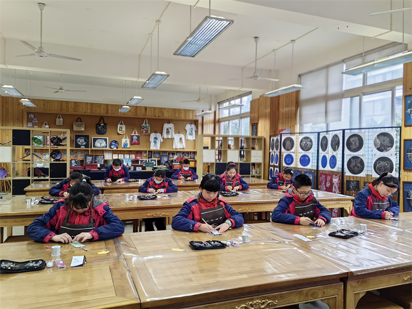 校內工作坊。成都市實驗小學明道分校供圖