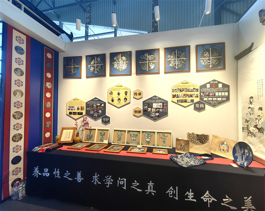 作品展示。成都市實驗小學明道分校供圖