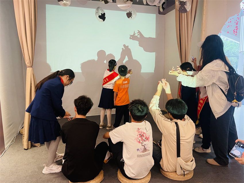 活動。西南財經大學附屬小學供圖