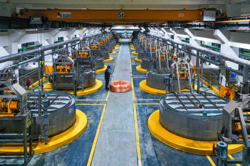 四川日盛銅箔科技股份有限公司生產現場。瀘州日報社記者 牟科攝