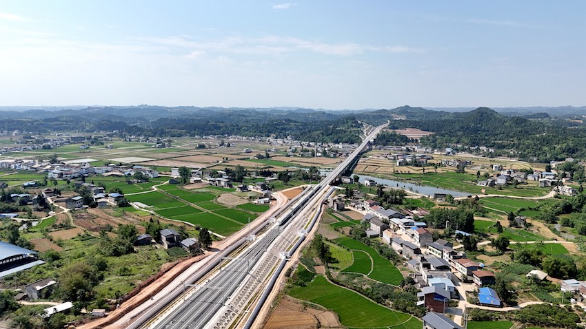 巴南高鐵。中鐵成都局集團有限公司供圖