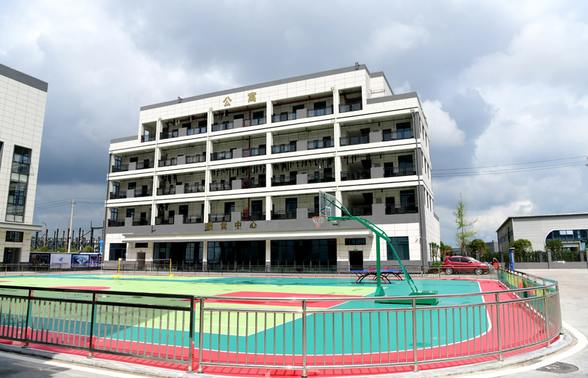 四川省德健榮昇電子有限公司新廠區。營山縣委宣傳部供圖