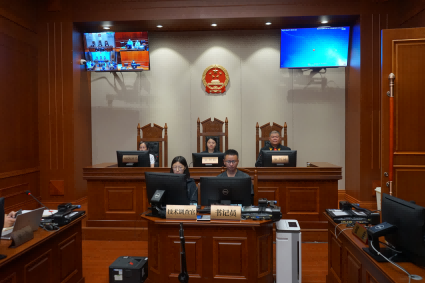 2023年8月，“技術調查官流動站”駐點技術調查官正在參與某涉高新技術的知識產權案件庭審。成都市中級人民法院供圖成都市中級人民法院供圖