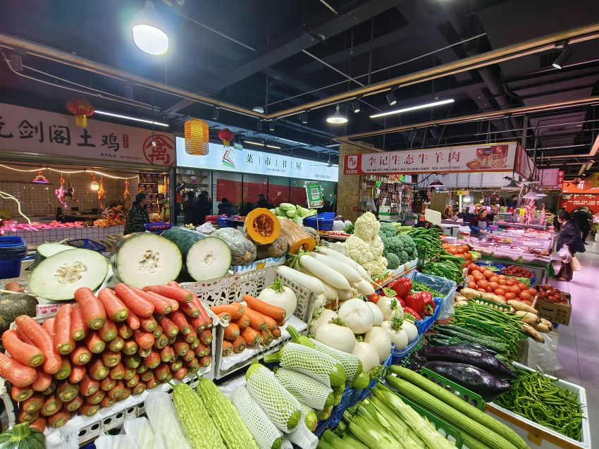 迎春農貿市場“菜市書屋”。成都市委宣傳部供圖