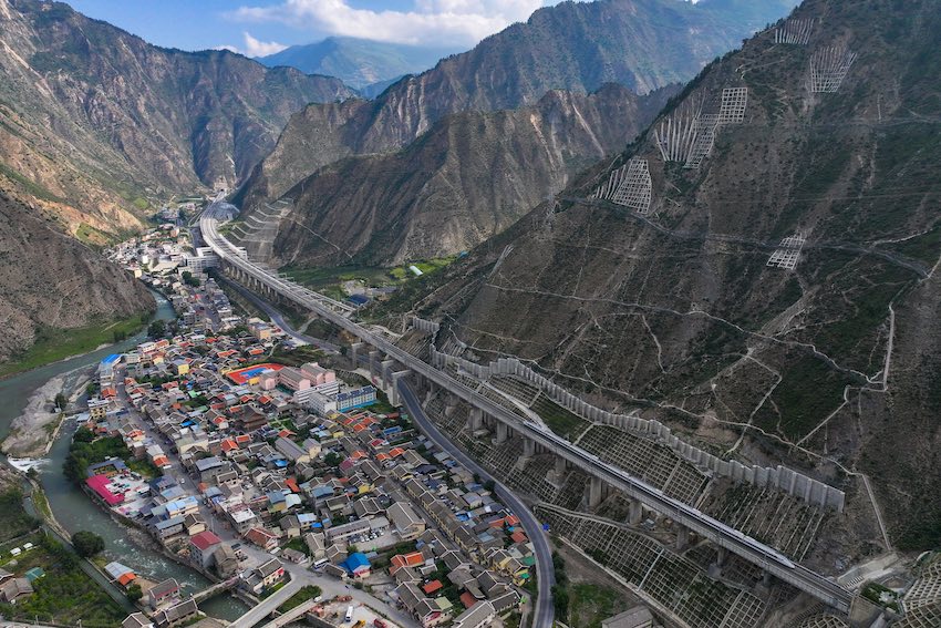 動車為區域發展增添新動力。成蘭公司供圖