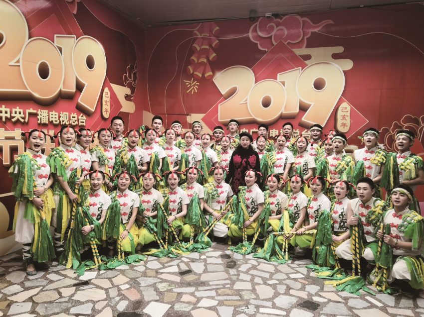 廣安職業技術學院學前教育舞蹈隊“宕渠雙竹連響”代表廣安參加2019年央視春晚。廣安市前鋒區文化館供圖