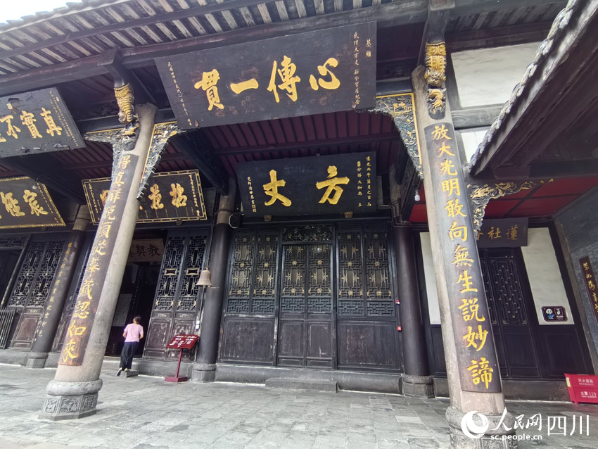 到處可見書法精品。人民網記者 劉海天攝