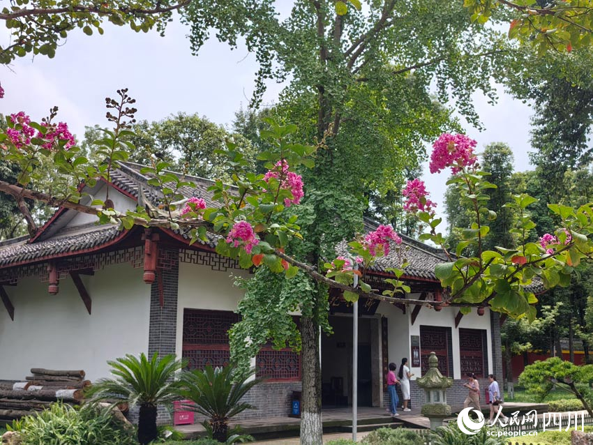 美麗的院內風景。人民網記者 劉海天攝