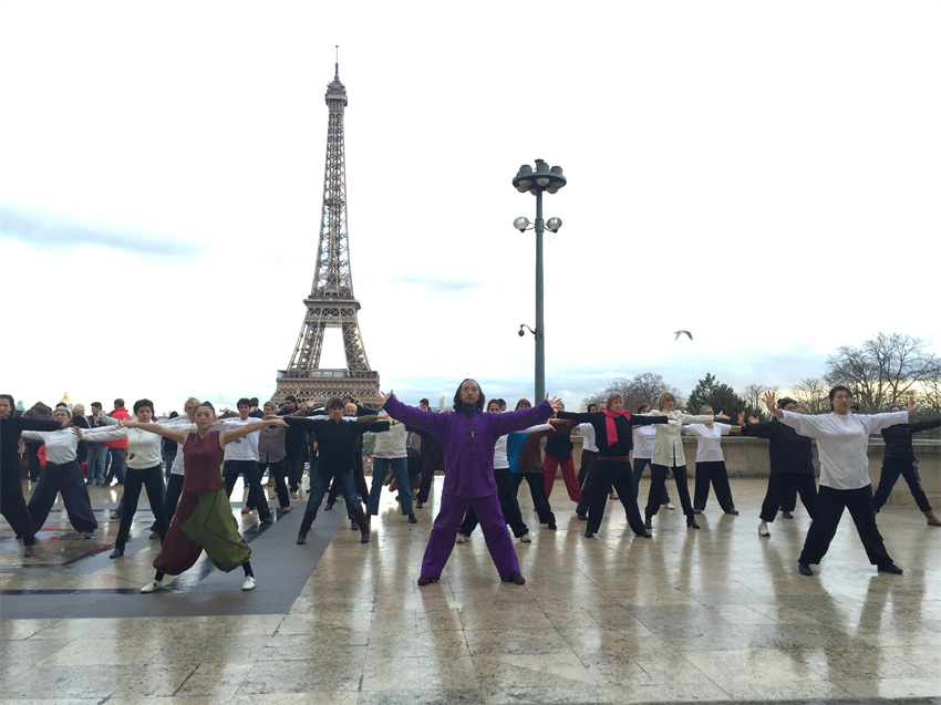 劉綏濱在法國教學青城太極。劉綏濱供圖