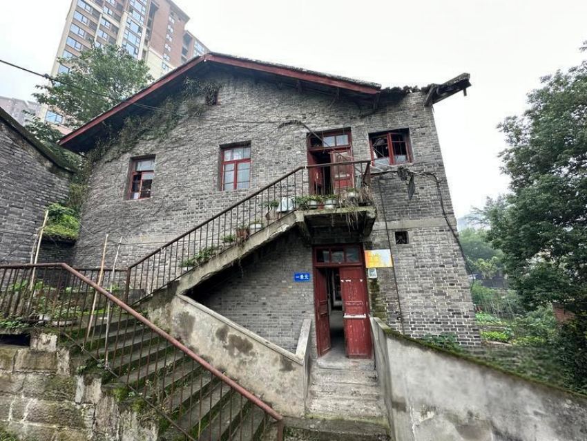 699號“筒子樓”。陳燁攝