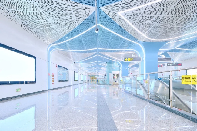 27號線一期站臺實景。成都軌道集團供圖