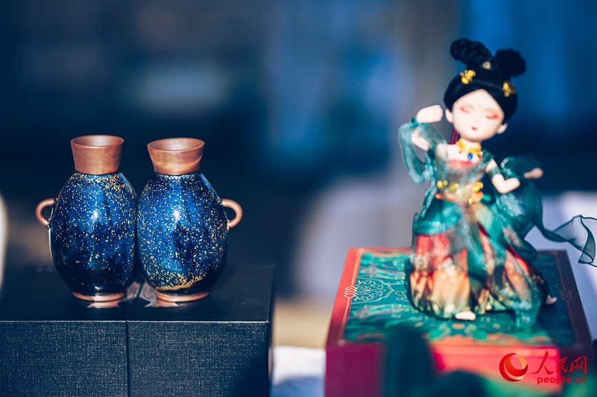 文創產品展示。人民網 霍亞平攝