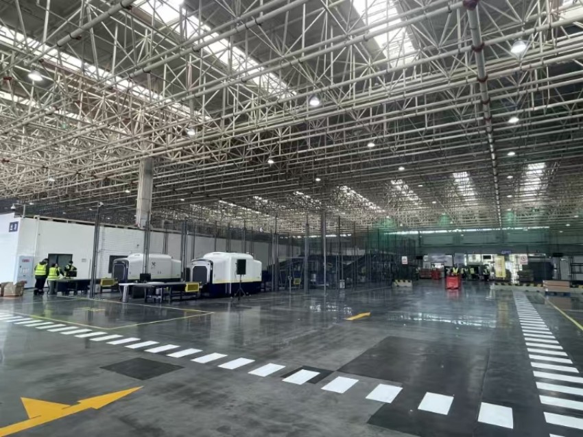 成都天府國際機場快件中心內景。受訪者供圖