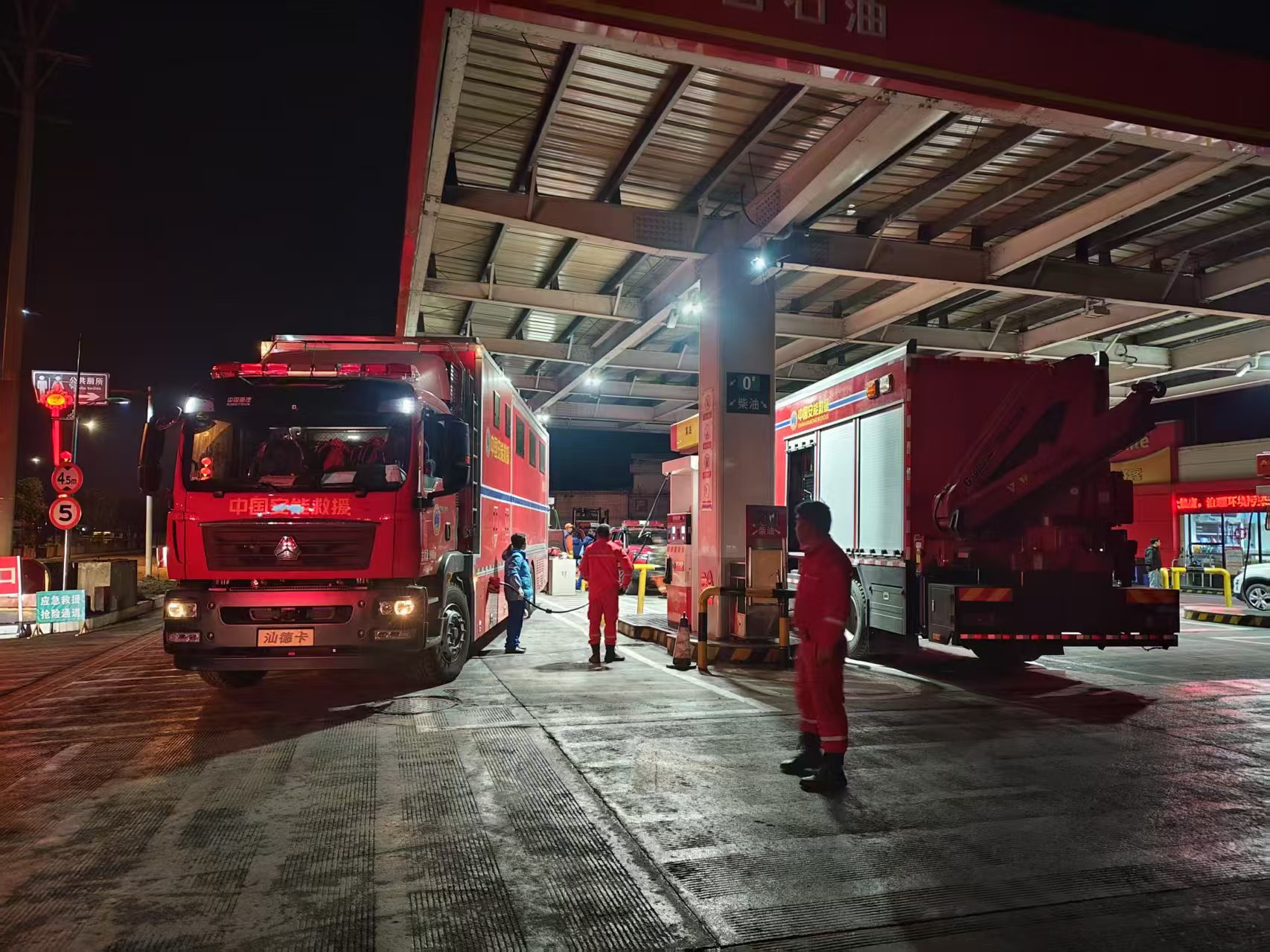 中國石油四川銷售宜賓分公司保供現場。劉大石攝