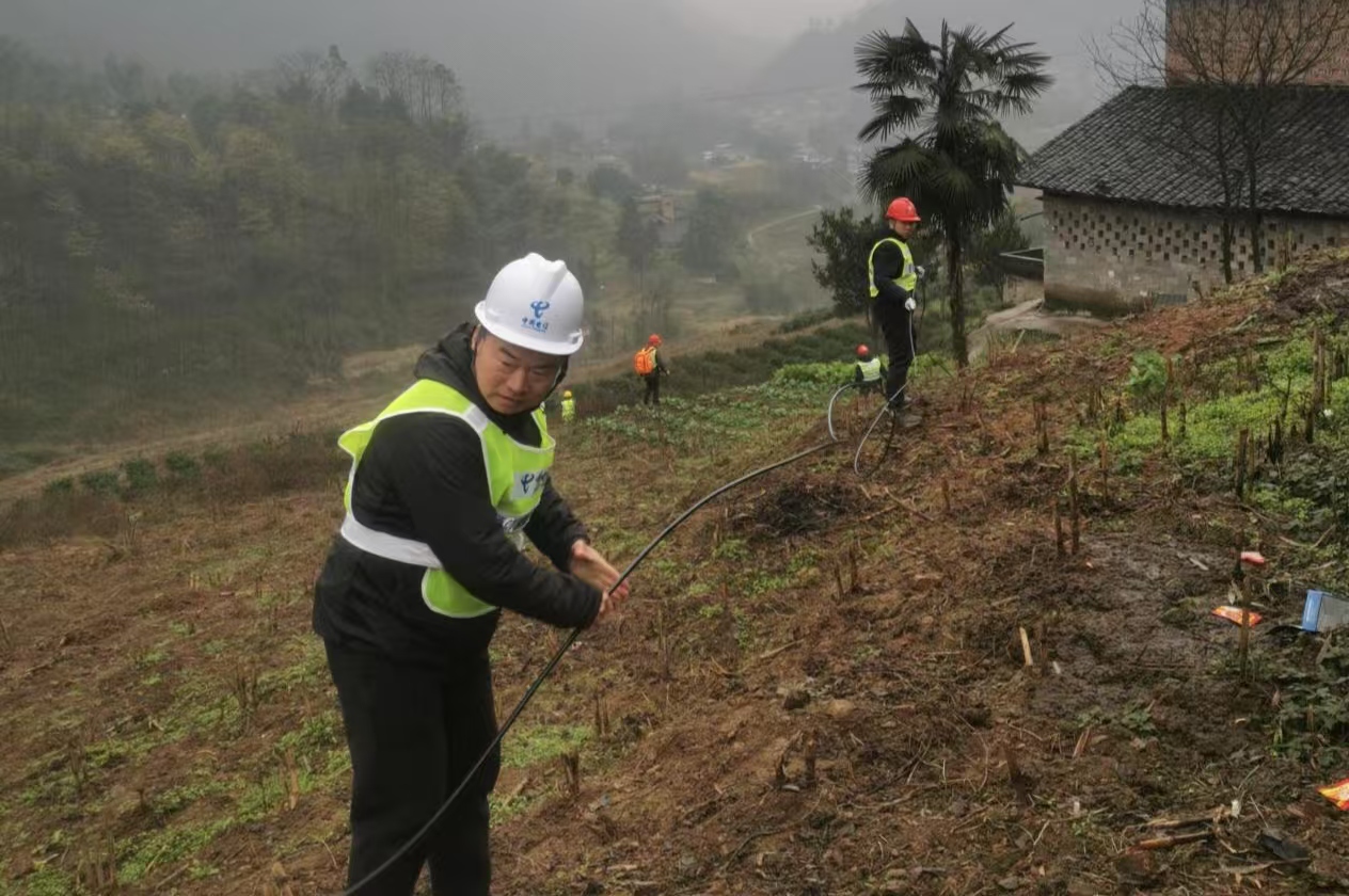 中國電信全力保障搶險救援。中國電信四川分公司供圖