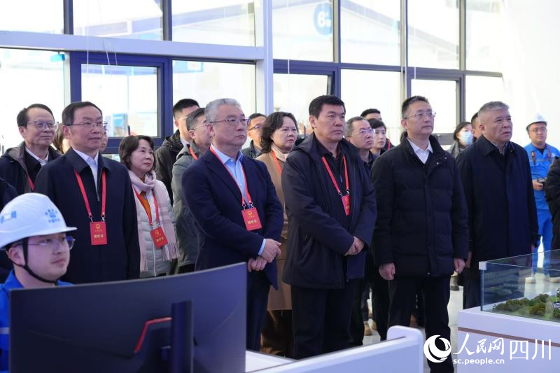 視察現場。人民網記者  李平攝