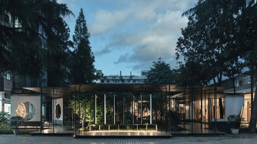 改造后的飯店變身花園島·文創園區。城投俠客島供圖