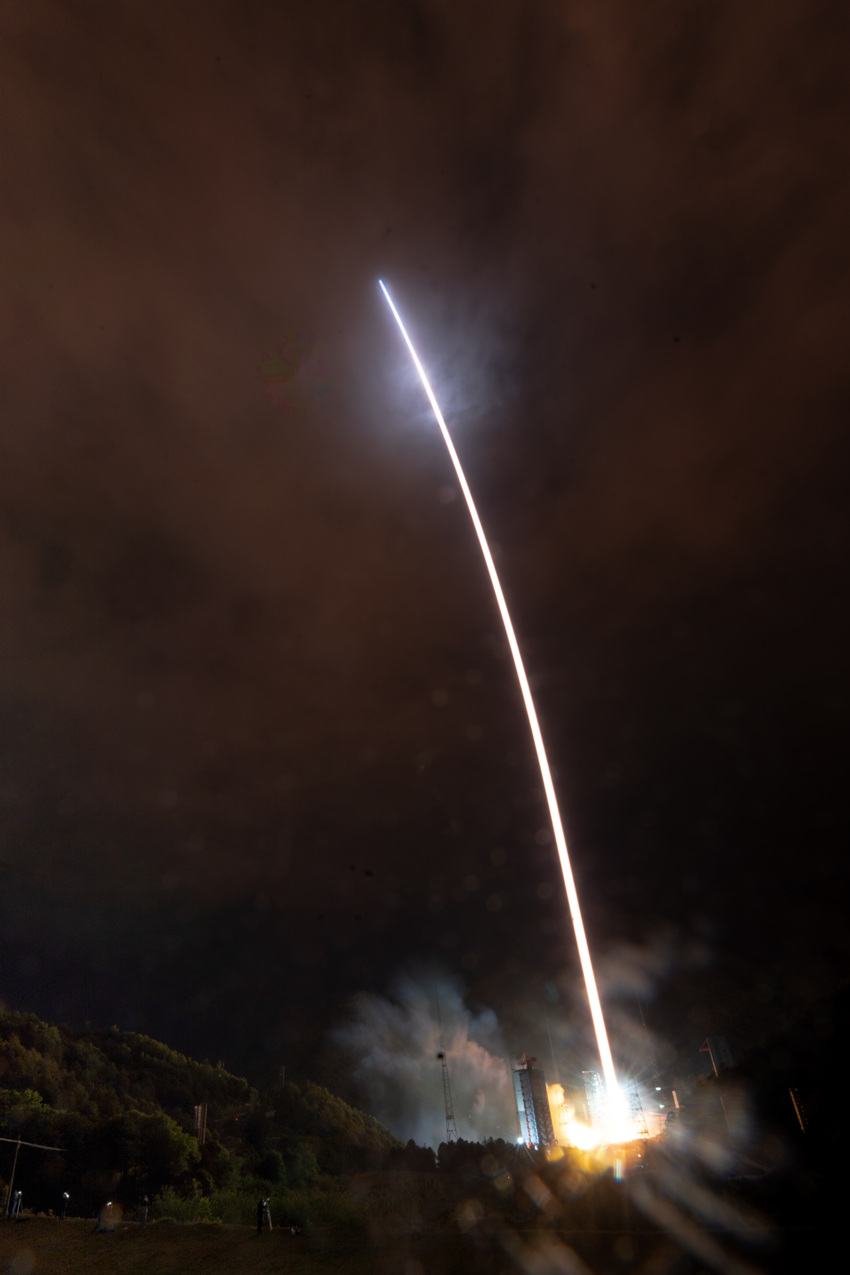 發射現場。郭文彬攝