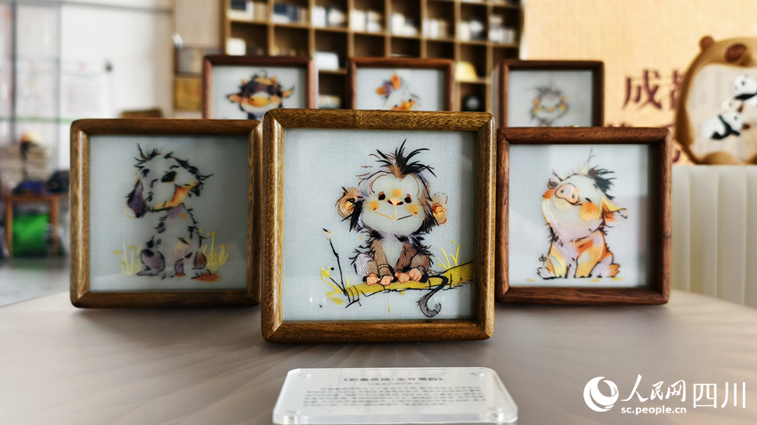 十二生肖小夜燈。人民網 趙祖樂攝