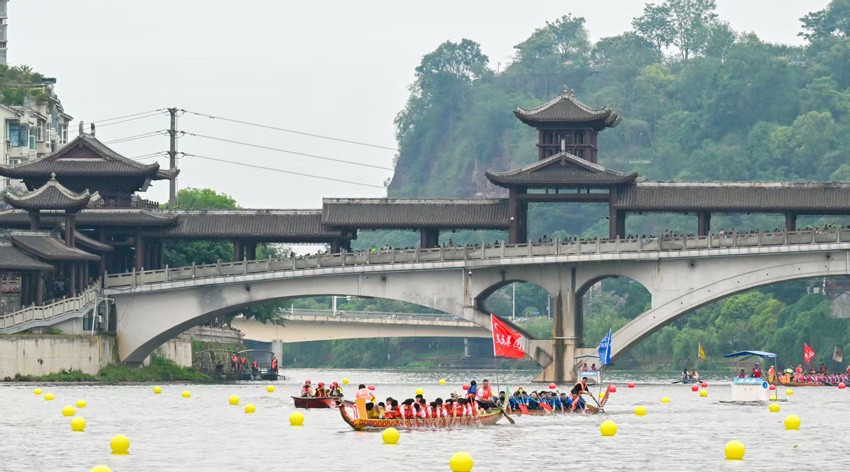 青山綠水過兩舷。四川省文旅廳供圖