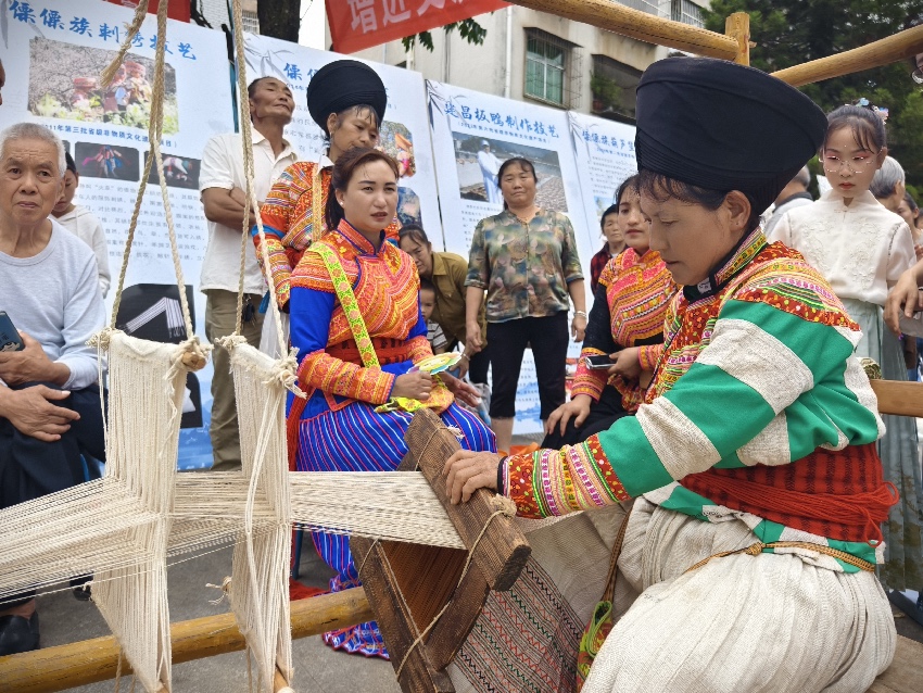 端午民俗盛會活動現場。德昌縣委宣傳部供圖