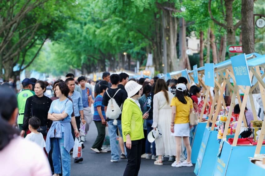 感受新津特色美食。夏欣梅攝