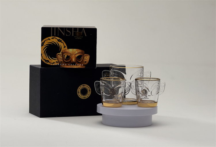 神秘古蜀雙耳面具杯。鄭棟梁供圖