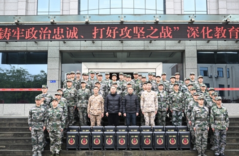 自貢富順：“行走的鄉情”送新兵 雙擁溫暖從軍路