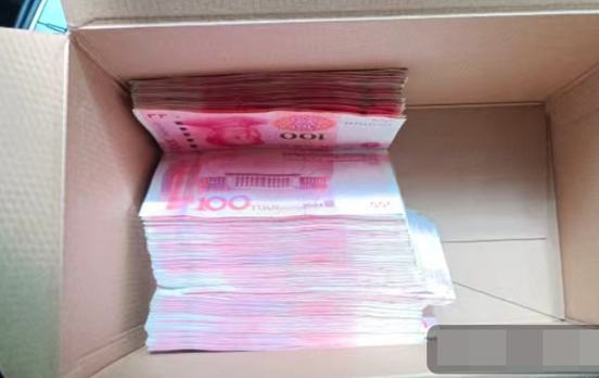 男子遭遇組合騙局 成都新都公安及時預警勸阻