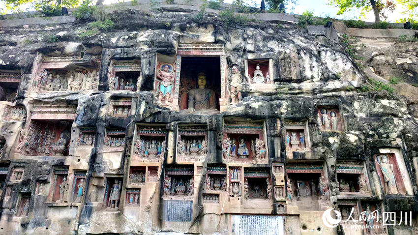 南龕石窟歷經千年，仍保留著當年的風采。實習生唐藝娟攝