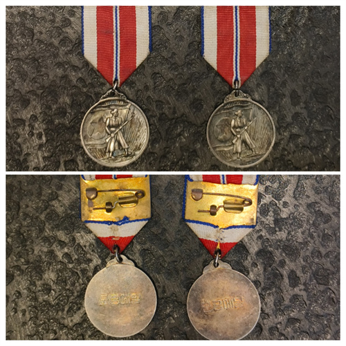 兩枚軍功章。富順縣退役軍人事務局供圖