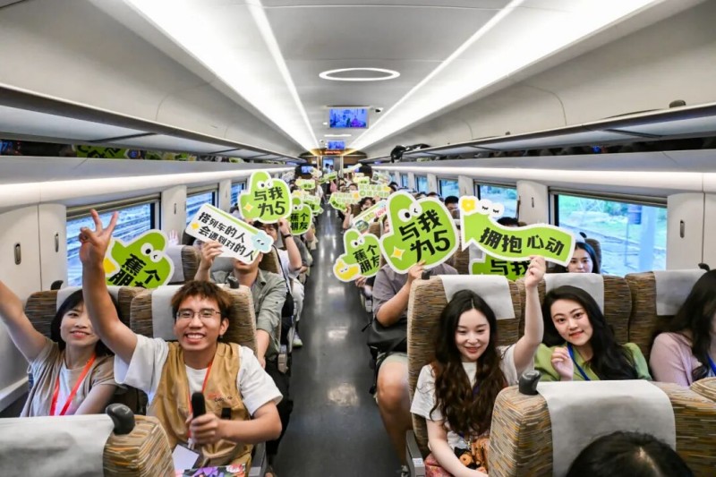 “幸福列車”主題活動。四川天府新區融媒體中心供圖