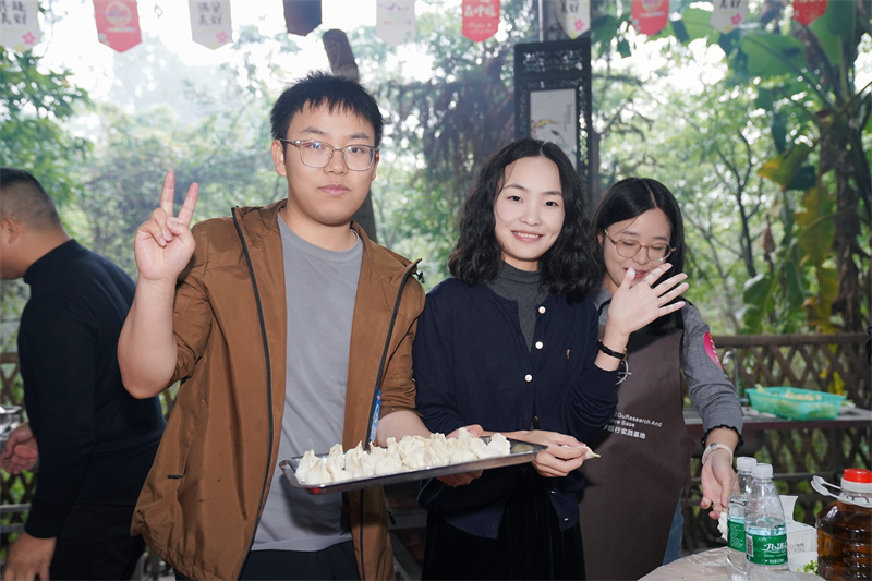 一起做美食。主辦方供圖