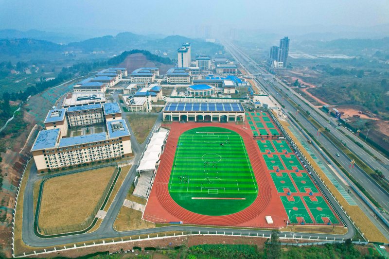 四川省安岳實驗中學（城南校區）。潘政吉攝