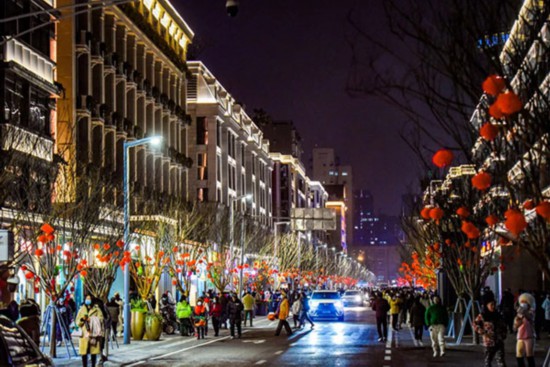 新春走基層|成都玉林東路煙火與時尚并存 城市更新喚醒“蝶變”_fororder_成都武侯區玉林東路夜景--供圖--成都市武侯區玉林街道辦-(2)